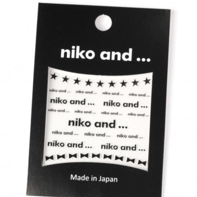 niko and...(ニコアンド)のニコアンド ネイルシール ブラック コスメ/美容のネイル(ネイル用品)の商品写真