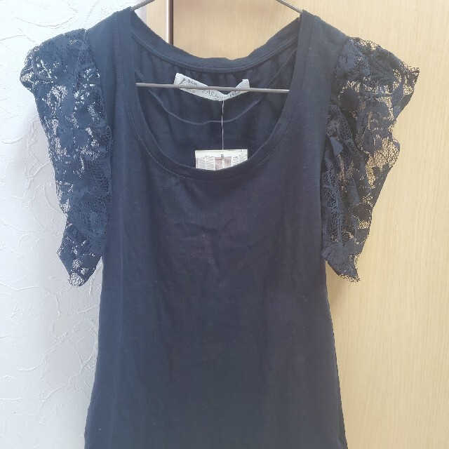 ZARA(ザラ)のZARA　黒トップス レディースのトップス(Tシャツ(半袖/袖なし))の商品写真