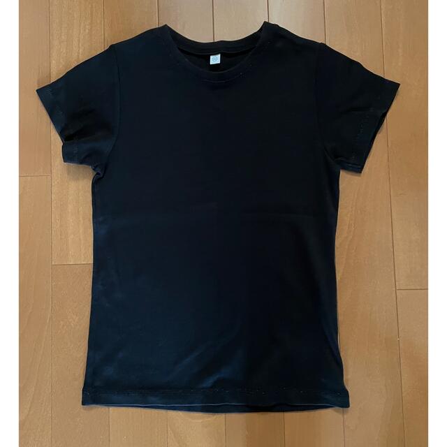 UNIQLO(ユニクロ)のユニクロ　Tシャツ　140  黒　無地 キッズ/ベビー/マタニティのキッズ服女の子用(90cm~)(Tシャツ/カットソー)の商品写真