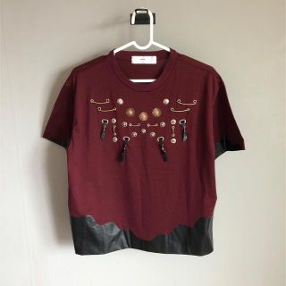 トーガ(TOGA)の（タグ付　未使用）toga pulla  スタッズ付　Tシャツ(Tシャツ(半袖/袖なし))