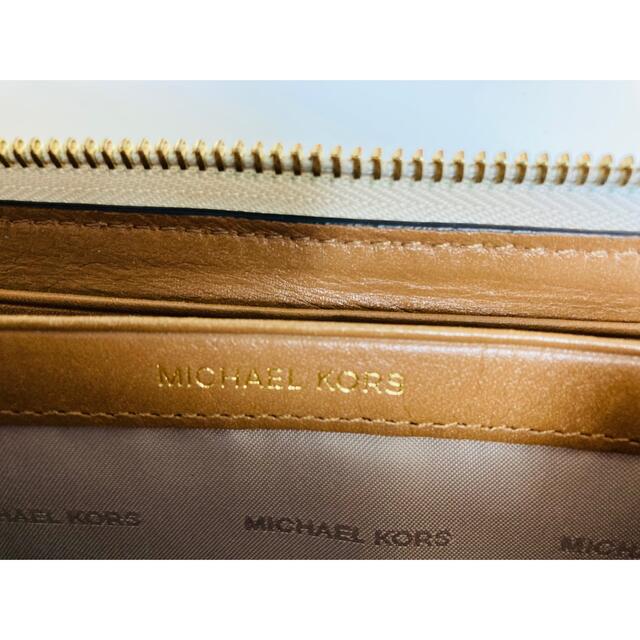 Michael Kors(マイケルコース)の最終値下げ！マイケルコース　長財布　白×茶 レディースのファッション小物(財布)の商品写真