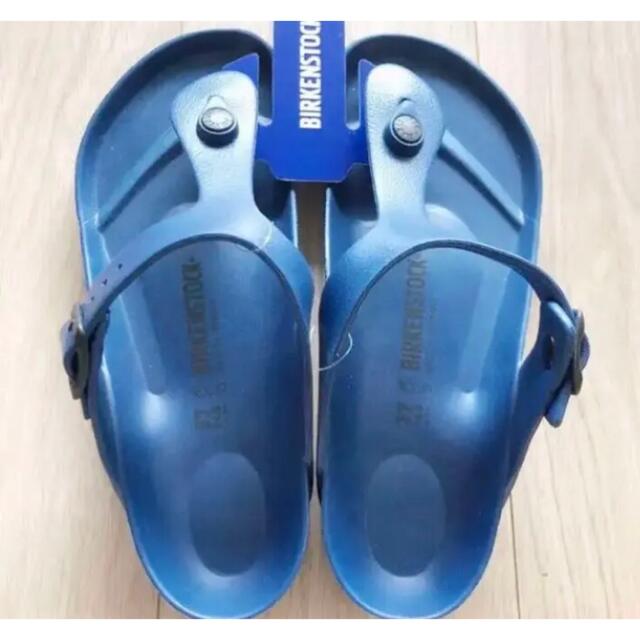 BIRKENSTOCK(ビルケンシュトック)の新品タグ付き  ビルケンシュトック  ギゼ　eva  サンダル ネイビー 24㎝ レディースの靴/シューズ(サンダル)の商品写真