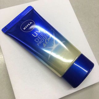 ニベア(ニベア)のニベアUVディーププロテクト&ケアエッセンス50gSPF50+/PA++++(日焼け止め/サンオイル)