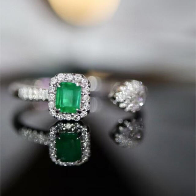 値引きする 天然 f k18 リング0.28ct ダイヤ エメラルド リング(指輪