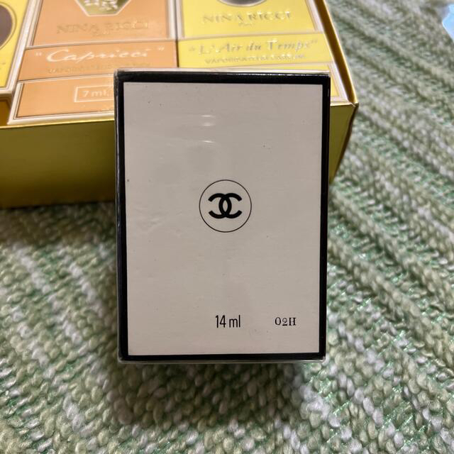 CHANEL(シャネル)のCHANEL NO.19  コスメ/美容の香水(香水(女性用))の商品写真