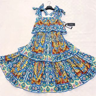 ドルチェアンドガッバーナ(DOLCE&GABBANA)の【新品、タグ付き】定価35万円　花柄マヨルカ　ティアード　ミディ丈ワンピース38(ひざ丈ワンピース)