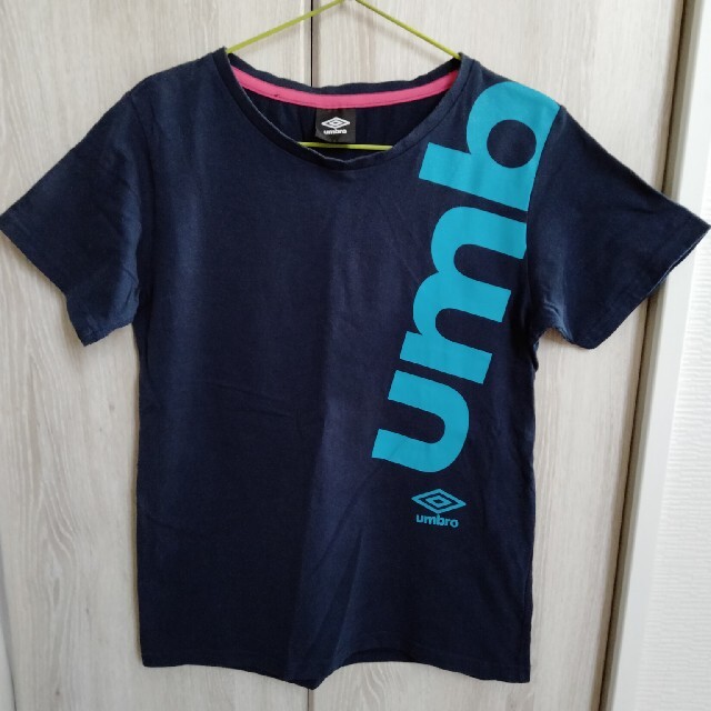 UMBRO(アンブロ)の最終お値下げ！umbro　レディースTシャツ レディースのトップス(Tシャツ(半袖/袖なし))の商品写真