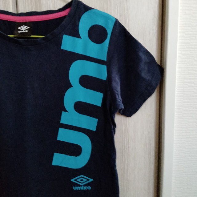 UMBRO(アンブロ)の最終お値下げ！umbro　レディースTシャツ レディースのトップス(Tシャツ(半袖/袖なし))の商品写真