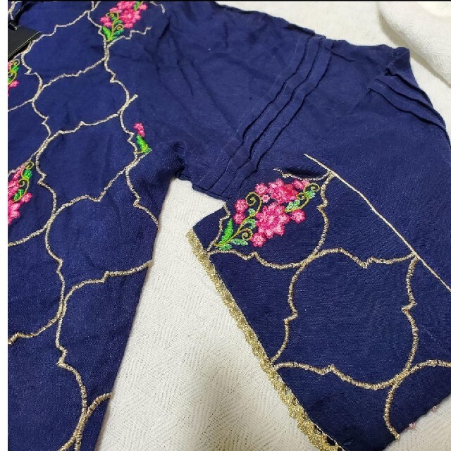 パキスタン ブティーク 刺繍 クルタ 新品！ レディースのワンピース(その他)の商品写真