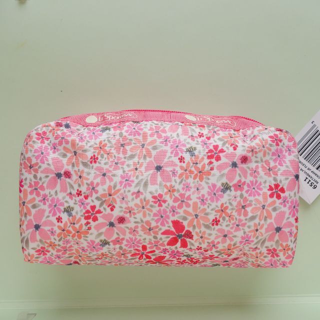 LeSportsac(レスポートサック)の新品★レスポートサック★リバティ柄のような花柄 小花柄 ピンク コスメポーチ レディースのファッション小物(ポーチ)の商品写真