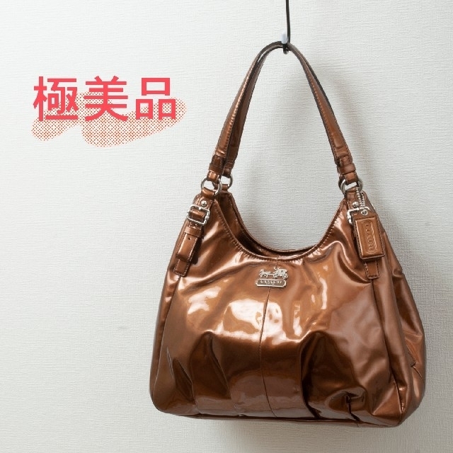 【極美品】COACH(コーチ)マディソン パテントレザーショルダーバッグブラウン