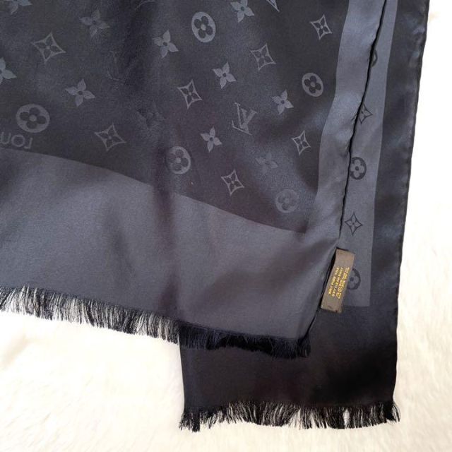 ✨美品✨【LOUIS VUITTON】ルイヴィトン スカーフ シルク100% ✨美品✨【LOUIS VUITTON】ルイヴィトン スカーフ シルク100%