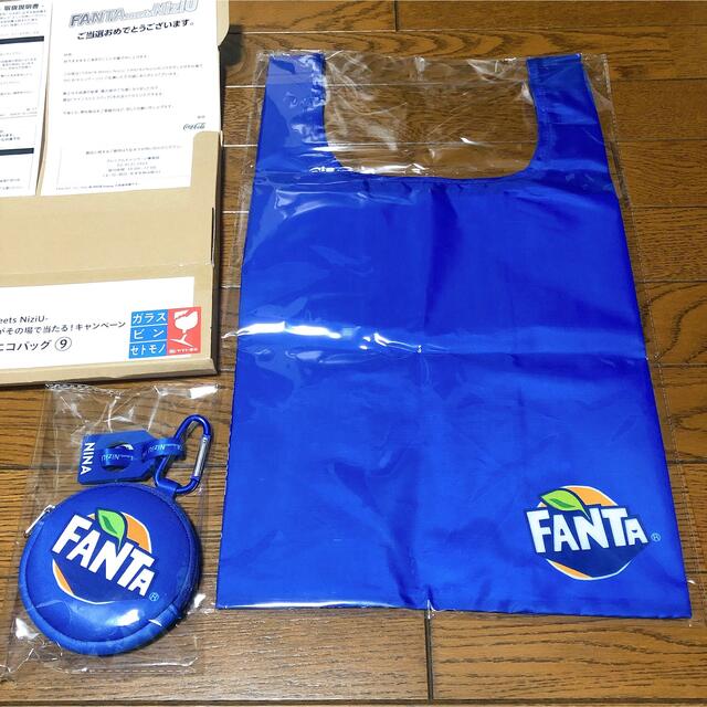 NiziU ファンタ　エコバッグ　サイン入り　fanta NINA エンタメ/ホビーのタレントグッズ(アイドルグッズ)の商品写真