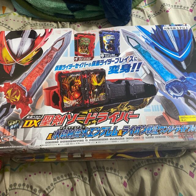 仮面ライダーセイバーDX聖剣ソードライバーセット エンタメ/ホビーのフィギュア(特撮)の商品写真