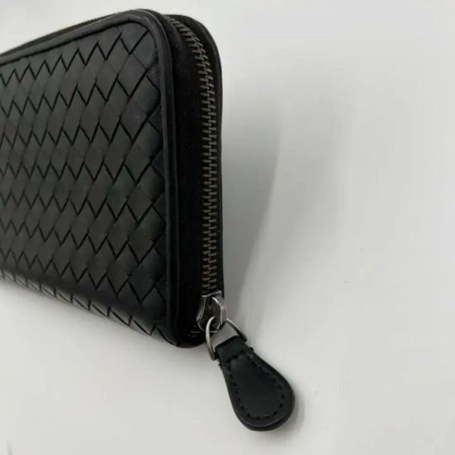 Bottega Veneta(ボッテガヴェネタ)の【美品】ボッテガ ヴェネタ 長財布 イントレチャートラウンドジップ　ブラック メンズのファッション小物(長財布)の商品写真