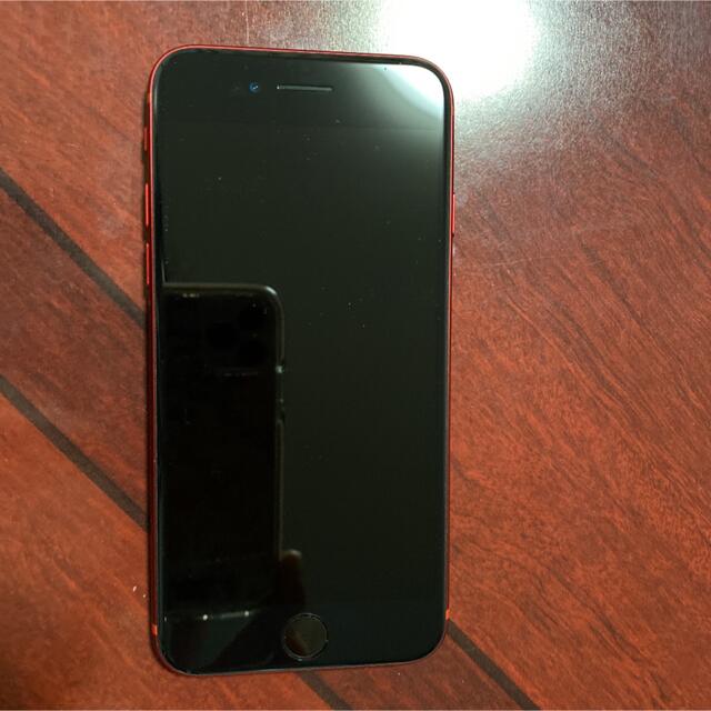 iPhone(アイフォーン)のiPhone8/64 RED docomo スマホ/家電/カメラのスマートフォン/携帯電話(スマートフォン本体)の商品写真