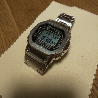ジーショック(G-SHOCK)のCASIO G-SHOCK GMW-B5000D-1JF フルメタルシルバー(腕時計(デジタル))