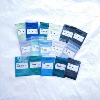 岩絵の具 16色 セット (SALE中)の通販 by palrando 's shop|ラクマ