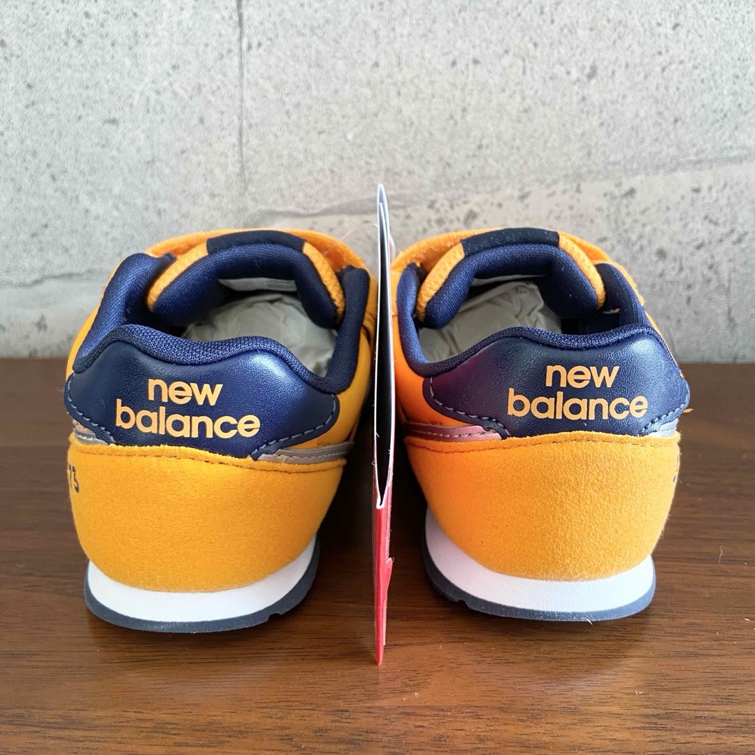 New Balance(ニューバランス)の【新品】14センチ イエロー×ネイビー ニューバランス スニーカー キッズ キッズ/ベビー/マタニティのベビー靴/シューズ(~14cm)(スニーカー)の商品写真