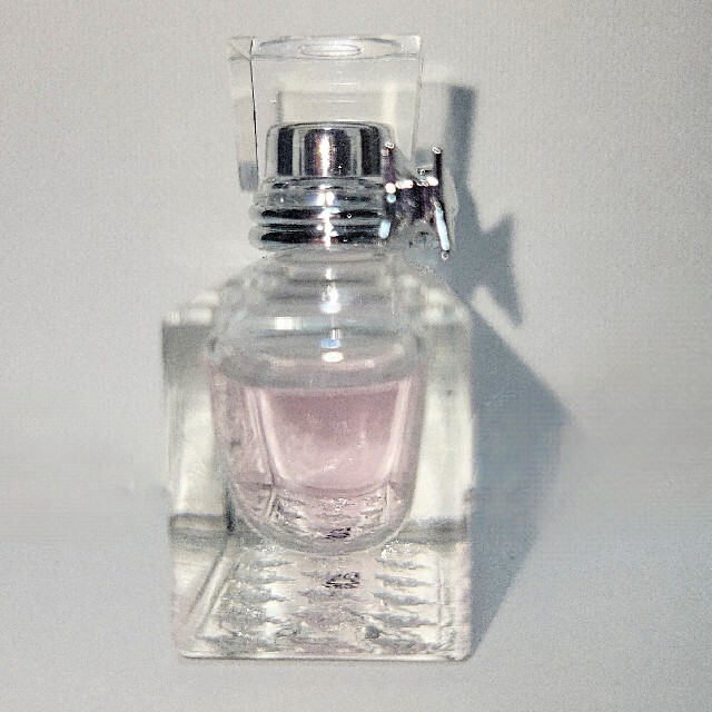 Dior(ディオール)のミスディオール ブルーミングブーケ 香水 オードゥトワレ dior コスメ/美容の香水(香水(女性用))の商品写真