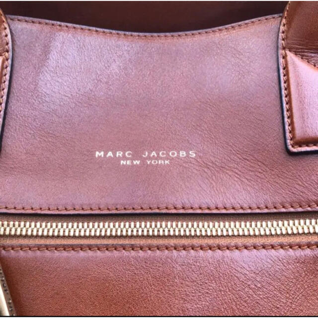 MARC JACOBS(マークジェイコブス)の★美品★マークジェイコブス　レザートートバッグ　ゴールドリングスタッズ レディースのバッグ(トートバッグ)の商品写真