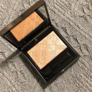 バーバリー(BURBERRY)のバーバリー アイカラー wet & dry glow shadow 003(アイシャドウ)