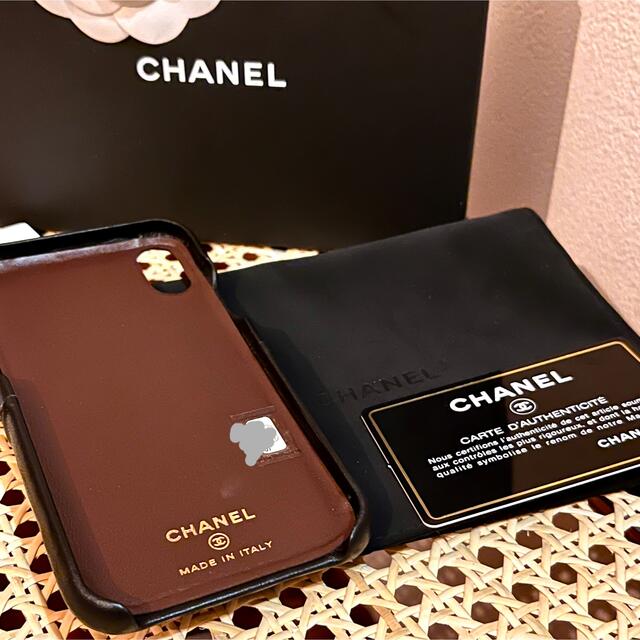 CHANEL(シャネル)のシャネル　iphoneケース　マトラッセ　ゴールド スマホ/家電/カメラのスマホアクセサリー(iPhoneケース)の商品写真