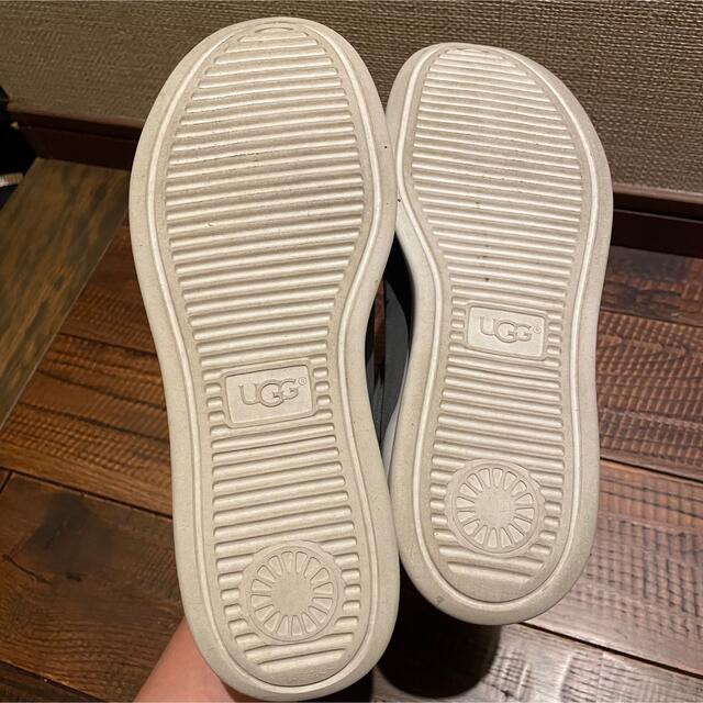 UGG ニュートラスニーカー　グレー 2