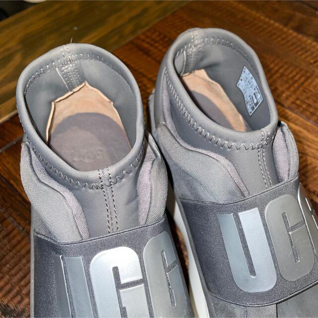 UGG ニュートラスニーカー　グレー 4