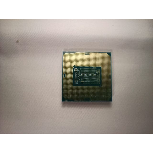 INTEL　I7-9700　 スマホ/家電/カメラのPC/タブレット(PCパーツ)の商品写真