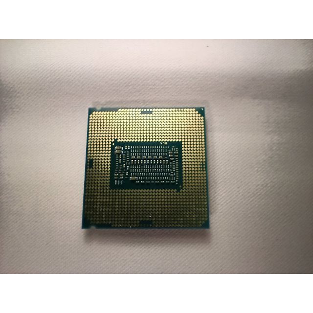 INTEL　I7-9700　 スマホ/家電/カメラのPC/タブレット(PCパーツ)の商品写真