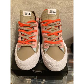 サカイ(sacai)のKAWS × sacai × Nike Blazer Low "Reed"(スニーカー)