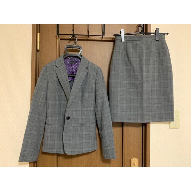 ONLY オンリー　グレー　チェック　スーツ　９号　セットアップ　スカート　美品 レディースのフォーマル/ドレス(スーツ)の商品写真