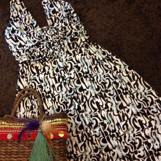 ボナジョルナータ(BUONA GIORNATA)のBUONAワンピース(ひざ丈ワンピース)