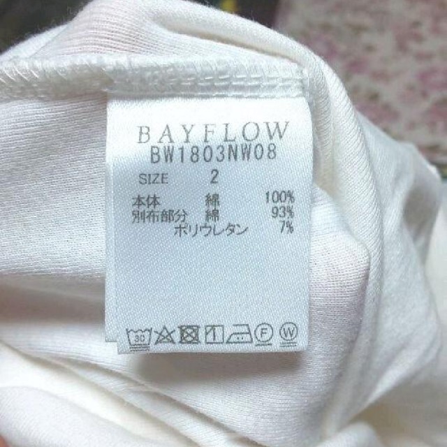 BAYFLOW(ベイフロー)の【最終値下】BAYFLOW 白 Tシャツ☆ レディースのトップス(Tシャツ(半袖/袖なし))の商品写真