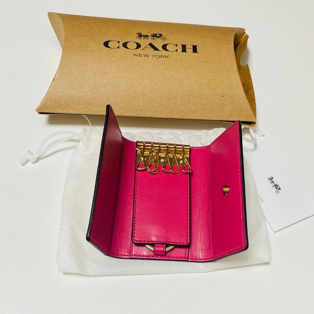 COACH(コーチ)のchudo様専用　coach 花柄キーケース スマホ/家電/カメラのPC/タブレット(PCパーツ)の商品写真