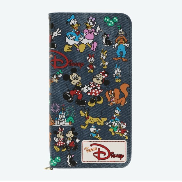 Disney(ディズニー)の【新品】チームディズニー★スマホケース スマホ/家電/カメラのスマホアクセサリー(モバイルケース/カバー)の商品写真