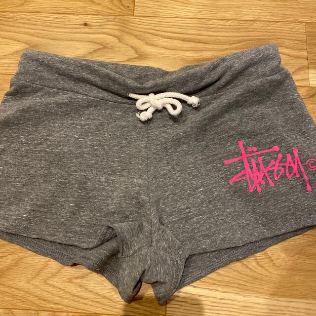 STUSSY(ステューシー)のstussy パンツ レディースのパンツ(ショートパンツ)の商品写真