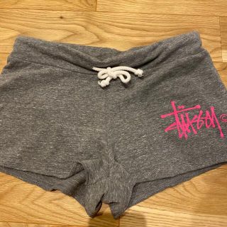 ステューシー(STUSSY)のstussy パンツ(ショートパンツ)