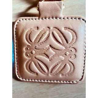 ロエベ(LOEWE)のロエベ　LOEWE キーホルダー　未使用品(キーホルダー)