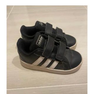 アディダス(adidas)のadidas アディダス　キッズ　スニーカー　14センチ　黒(スニーカー)