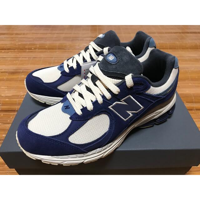 New Balance(ニューバランス)のNEW BALANCE M 2002R G NAVY 25.5cm メンズの靴/シューズ(スニーカー)の商品写真