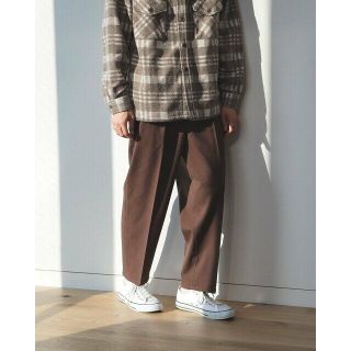 ビームス(BEAMS)の【BROWN】BEAMS HEART / ツイル ワイドテーパード イージーパンツ(その他)