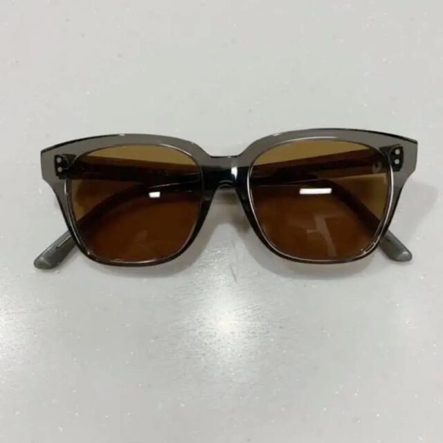 送料無料カード決済可能 セリーヌ CELINE CL40061F 04 スクエア