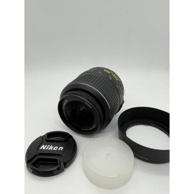 Nikon(ニコン)のAF-S DX 18-55mm f3.5-5.6G VRフード付き#38 スマホ/家電/カメラのカメラ(レンズ(ズーム))の商品写真