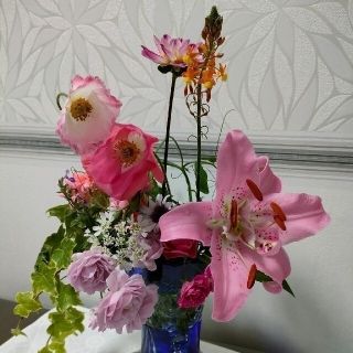 【一部値下】切り花　生花お任せパック　薔薇など(生け花、プレゼント、ご自宅用等)(その他)