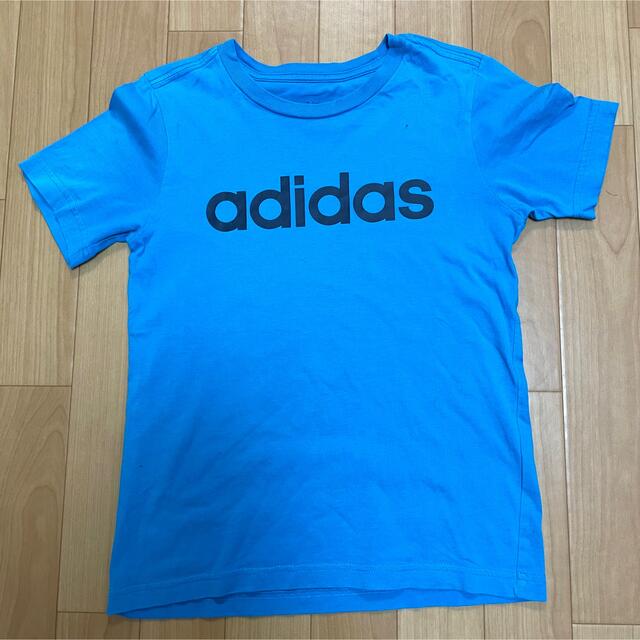 adidas(アディダス)のadidas アディダス Tシャツ 140 ブルー キッズ/ベビー/マタニティのキッズ服男の子用(90cm~)(Tシャツ/カットソー)の商品写真