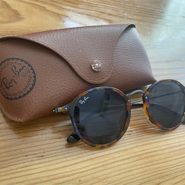 Ray-Ban(レイバン)のRay Ban＊サングラス＊美品 レディースのファッション小物(サングラス/メガネ)の商品写真