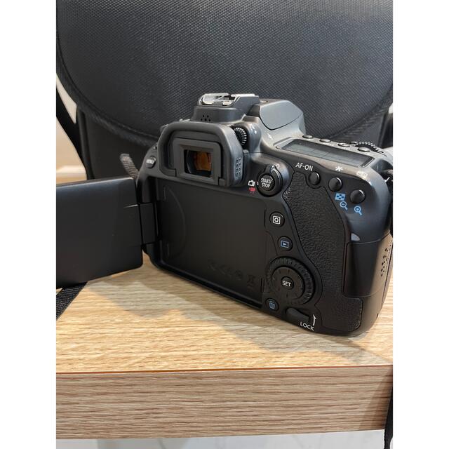 美品【カメラバック付き】Canon EOS 80D ボディ