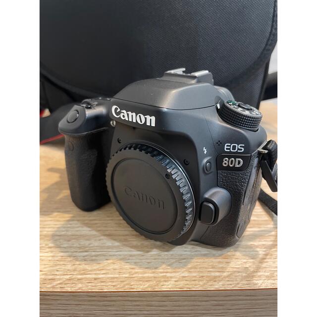 美品【カメラバック付き】Canon EOS 80D ボディ